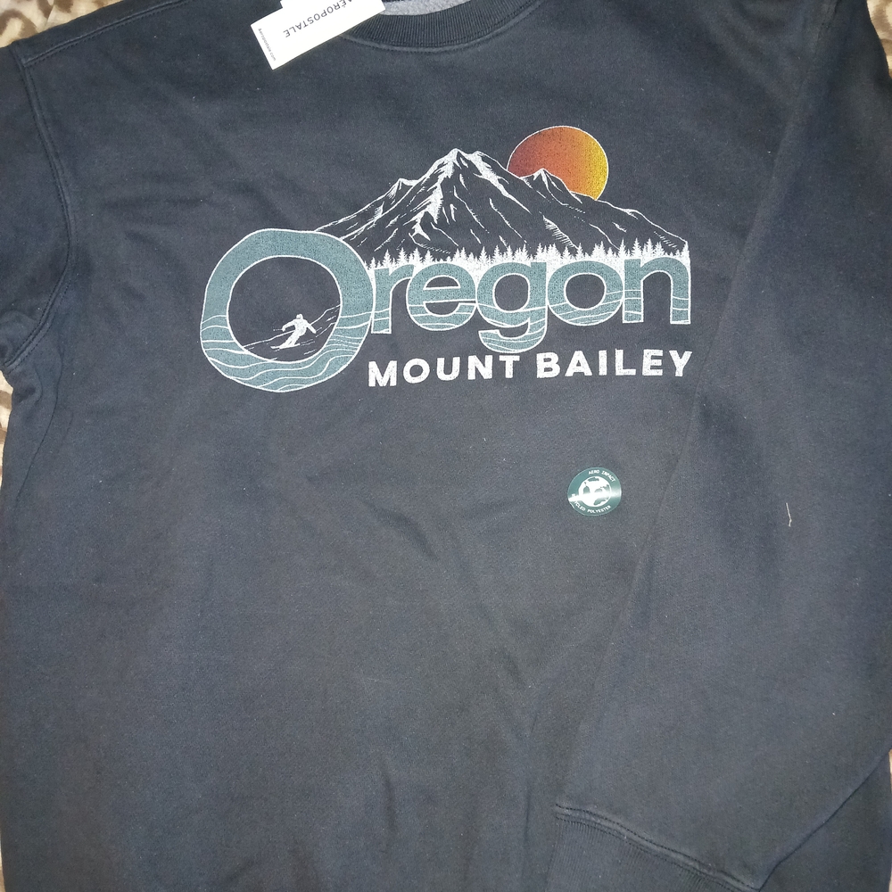 Aeropostale Black Mountain Graphic Sweatshirt